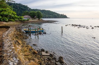 Balian Bay сплошные камни