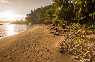 Klong Kloi Beach на закате и под дождем