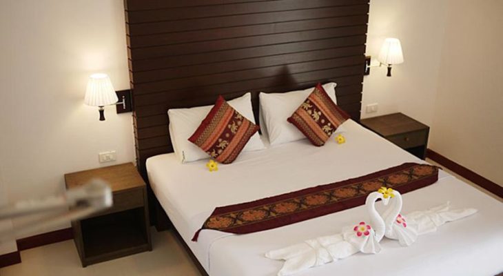 Naithon Beach Mansion