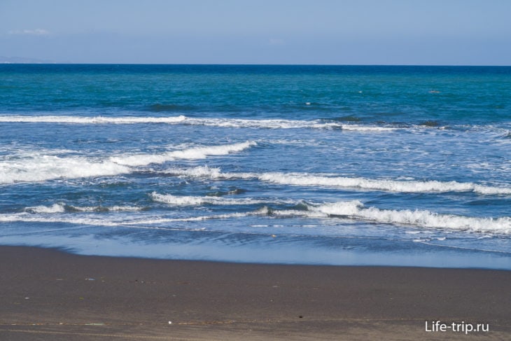 Пляж Керамас (Keramas Beach Bali) - черный бриллиант Бали