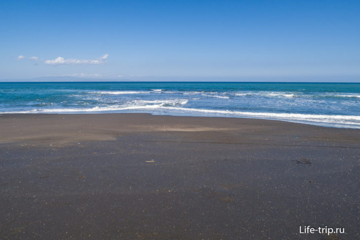 Пляж Керамас (Keramas Beach Bali) - черный бриллиант Бали